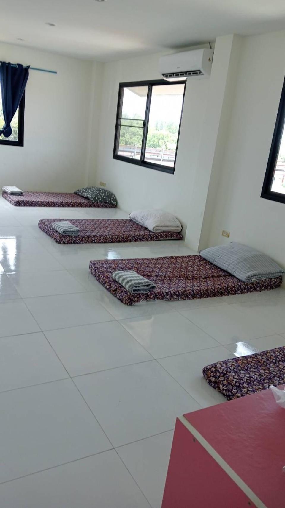Dee Dee Mansion Airport Apartment Nai Yang Exterior photo